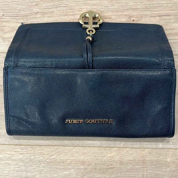 JUICY COUTURE NAVY BLUE LEATHER CLUTCH BAG. DUST BAG INCLUDED - Picture 4 of 13